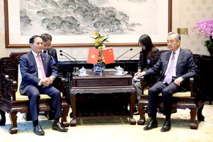 Bộ trưởng Ngoại giao Bùi Thanh Sơn hội kiến Bộ trưởng Ngoại giao Trung Quốc Vương Nghị.