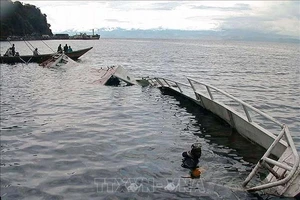 Hiện trường một vụ chìm tàu trên hồ ở thị trấn Goma, CHDC Congo. (Ảnh minh họa: AFP/TTXVN)