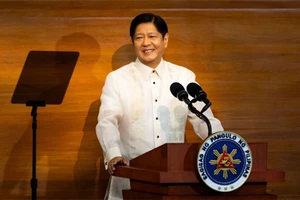 [Infographic] Tiểu sử Tổng thống Cộng hòa Philippines Ferdinand Romualdez Marcos