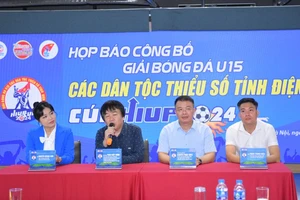 Ban tổ chức Giải họp báo tại Hà Nội.