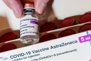 Vaccine AstraZeneca phòng Covid-19.