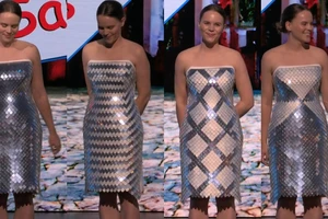 Những chiếc váy đặc biệt tại Hội nghị Adobe Max 2023(Los Angeles, Mỹ).