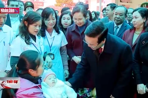 Chủ tịch nước thăm các cơ sở y tế tại tỉnh Hà Nam