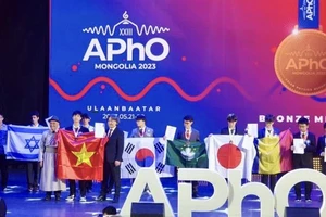 8 học sinh Việt Nam đoạt giải Olympic Vật lý châu Á - Thái Bình Dương