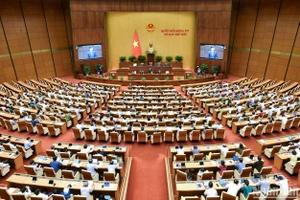 Quang cảnh phiên họp của Quốc hội ngày 21/5 tại Hội trường Diên Hồng.