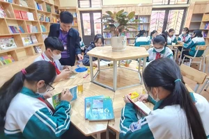 Giờ tự học trong thư viện trường THCS Lý Tự Trọng, huyện Bình Xuyên. (Ảnh: Hà Hồng Hà)
