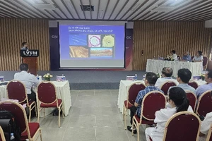 Chuyên gia Viện Tim mạch Việt Nam trình bày tại hội thảo.
