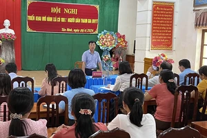 Hội nghị triển khai mô hình xã có 100% người dân tham gia bảo hiểm y tế tại xã Tân Ninh, huyện Quảng Ninh, Quảng Bình.