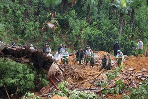 Hiện trường vụ lở núi.