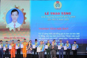 Kỹ sư Trần Việt Hưng tại Lễ trao tặng Giải thưởng Nguyễn Đức Cảnh năm 2023.