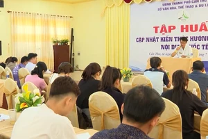 Một lớp tập huấn về nghiệp vụ du lịch tổ chức tại Cần Thơ.