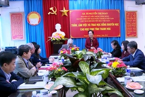 Chủ tịch Hội Khuyến học Việt Nam phát biểu tại buổi làm việc với Hội Khuyến học tỉnh Thanh Hóa.