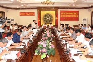 Đoàn công tác làm việc với tỉnh Thanh Hóa.