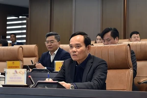 Phó Thủ tướng Trần Lưu Quang chủ trì cuộc họp trực tuyến với Hải Phòng, Quảng Ninh và Hải Dương. (Ảnh: VGP)