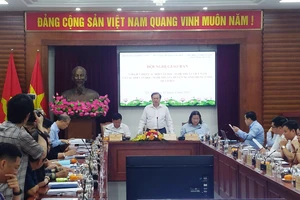 Thứ trưởng Văn hóa, Thể thao và Du lịch Tạ Quang Đông phát biểu tại hội nghị.