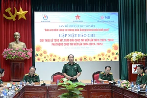 Thiếu tướng Đoàn Xuân Bộ, Trưởng Ban Tổ chức Cuộc thi viết về bảo vệ nền tảng tư tưởng của Đảng thông tin kết quả cuộc thi lần thứ 3.