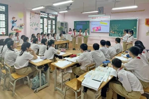 Tiết học môn Ngữ văn tại Trường THCS Thái Thịnh (Hà Nội).