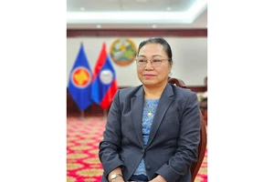 Đại sứ Lào tại Việt Nam Khamphao Ernthavanh