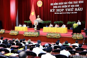 Quang cảnh phiên họp.