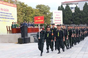 Cán bộ, chiến sĩ Công an tỉnh Điện Biên trong lễ ra quân bảo đảm an ninh trật tự dịp tết Nguyên đán Ất Tỵ.