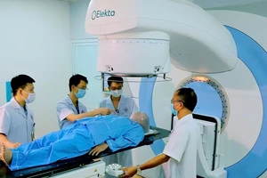 Bệnh viện Trung ương Thái Nguyên sử dụng máy gia tốc tuyến tính đa năng Elekta Synergy Platform, là máy xạ trị hiện đại điều trị cho người bệnh ung thư.