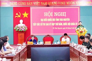 Đại tướng Phan Văn Giang phát biểu ý kiến với cử tri thành phố Thái Nguyên.