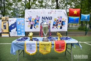 Cúp vô địch Giải bóng đá sinh viên NNB 2024 tại Pháp tìm thấy chủ nhân