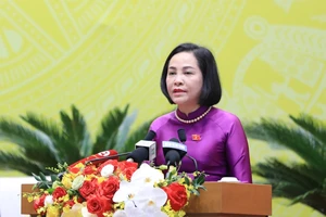 Phó chủ tịch Quốc hội Nguyễn Thị Thanh phát biểu tại phiên khai mạc kỳ họp thứ 17 của Hội đồng nhân dân thành phố Hà Nội.