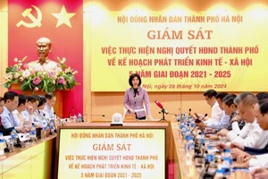 Phó Chủ tịch Thường trực Hội đồng nhân dân thành phố Hà Nội Phùng Thị Hồng Hà, phát biểu tại buổi làm việc.