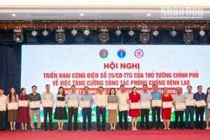 Các cá nhân, tập thể có thành tích xuất sắc trong công tác phòng, chống lao 2023.