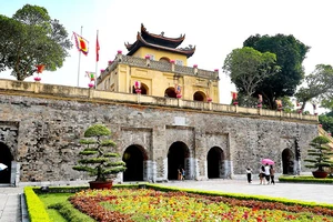 Hồ sơ bảo tồn và phát huy giá trị Di sản thế giới Khu trung tâm Hoàng thành Thăng Long được thông qua mở ra việc khơi thông Trục Hoàng Đạo, tiến tới khôi phục không gian và Chính điện Kính Thiên.
