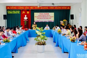 Trường Chính trị Bình Thuận tổ chức Tọa đàm với chủ đề “Giữ trọn lời thề đảng viên” (Ảnh: Thu Hà)