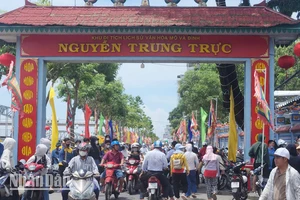 Lễ hội Đình thần Nguyễn Trung Trực, diễn ra từ ngày 28-30/9 (nhằm ngày 26-28/8 âm lịch), tại thành phố Rạch Giá, tỉnh Kiên Giang. 