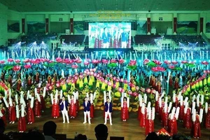 Quang cảnh đồng diễn chào mừng Đại hội Thể dục thể thao tỉnh Ninh Bình lần thứ bảy, năm 2022.
