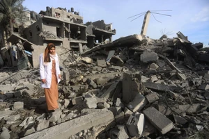 Cảnh đổ nát sau các cuộc không kích của Israel xuống thành phố Rafah, Dải Gaza ngày 12/2/2024. (Ảnh: THX/TTXVN)