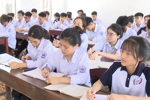 Học sinh lớp 12 trên địa bàn tỉnh Nam Định tích cực ôn tập nhằm đạt kết quả cao nhất trong kỳ thi tốt nghiệp trung học phổ thông 2023-2024.
