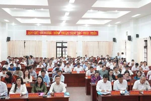 Đại biểu tham dự Hội nghị Đảng bộ tỉnh Bến Tre lần thứ 17, khóa XI.