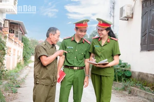 Lực lượng công an xã ở Hà Tĩnh luôn nỗ lực học tập đồng đội, nhân dân và tự hoàn thiện bản thân. (Ảnh: ÁNH DƯƠNG)