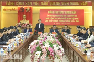 Chủ tịch Quốc hội Trần Thanh Mẫn biểu dương, đánh giá cao những kết quả của Hà Tĩnh đạt được trong thời gian qua.