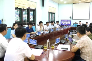 Điểm cầu trực tuyến tại Trụ sở tiếp công dân thành phố Móng Cái, tỉnh Quảng Ninh.