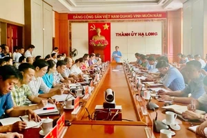 Thành phố Hạ Long phát động chiến dịch cao điểm khắc phục bão số 3 ngay trong sáng 9/9.