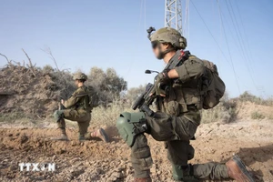 Binh sĩ Israel thực hiện chiến dịch quân sự ở Dải Gaza ngày 25/4/2024. (Ảnh: THX/TTXVN)