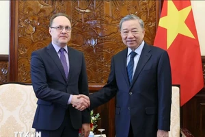 Chủ tịch nước Tô Lâm tiếp Đại sứ Liên bang Nga tại Việt Nam Gennady Bezdetko.