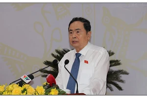 Chủ tịch Quốc hội Trần Thanh Mẫn phát biểu chỉ đạo tại Kỳ họp thứ 15, Hội đồng nhân dân tỉnh Bình Phước khóa X. (Ảnh: Nhật Bình/TTXVN)