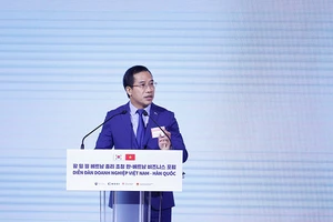 Ông Lưu Trung Thái, Chủ tịch Hội đồng Quản trị MB, phát biểu tại Diễn đàn doanh nghiệp Việt Nam-Hàn Quốc tại Seoul.