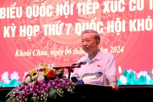 Bộ trưởng Công an Tô Lâm tiếp xúc cử tri tại huyện Khoái Châu, tỉnh Hưng Yên.