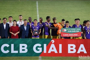 Câu lạc bộ Hà Nội giành hạng Ba V-League 2023/2024. (Ảnh: TRẦN HẢI)