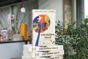 Con đường văn sĩ của cố nhà văn Nguyễn Huy Tưởng là ấn phẩm mới nhất của Nhà xuất bản Kim Đồng, ra mắt đúng dịp Ngày Sách và Văn hóa đọc năm nay. Nguồn: NXB Kim Đồng