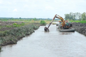 Thủy lợi là một trong những yếu tố quyết định đến thắng lợi trong khai hóa vùng Đồng Tháp Mười.