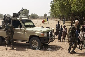 Binh sĩ CH Chad được triển khai tại khu vực Koundoul, cách thủ đô N'Djamena 25km. (Ảnh (tư liệu) minh họa: AFP/TTXVN)